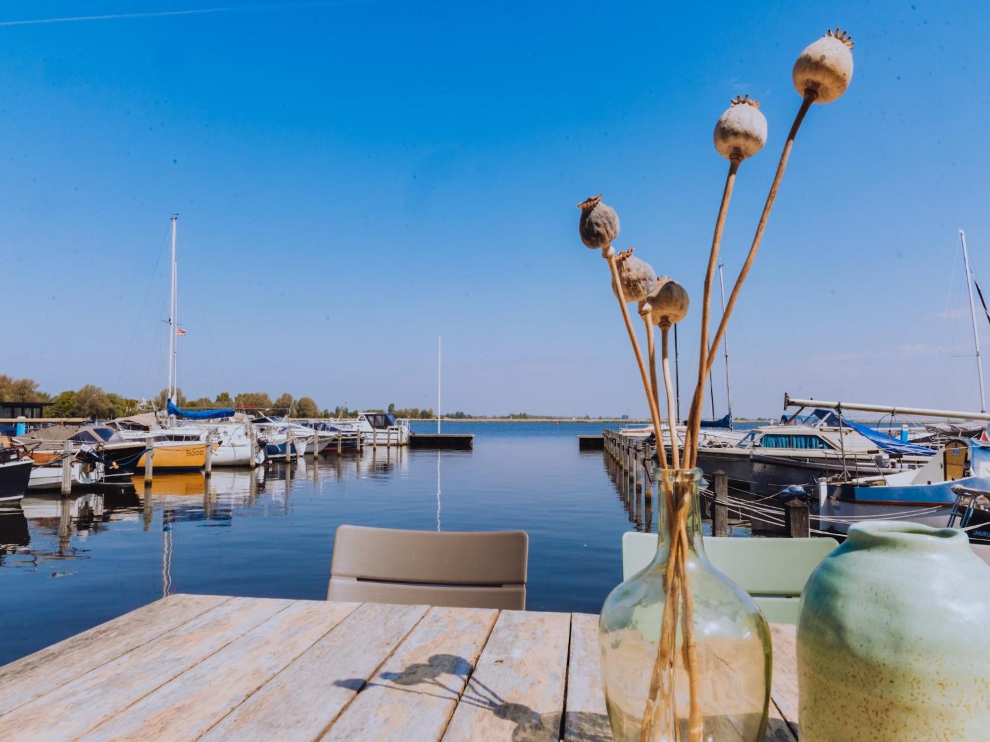 Lake-View Apartment Close To Amsterdam Uitgeest Eksteriør billede